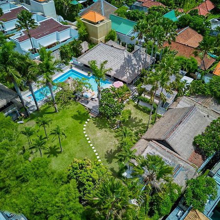 Villa Kalis, 10 Bedroom Family And Group Villa Seminyak Esterno foto