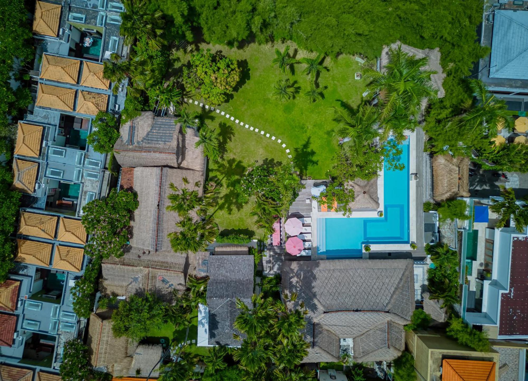 Villa Kalis, 10 Bedroom Family And Group Villa Seminyak Esterno foto
