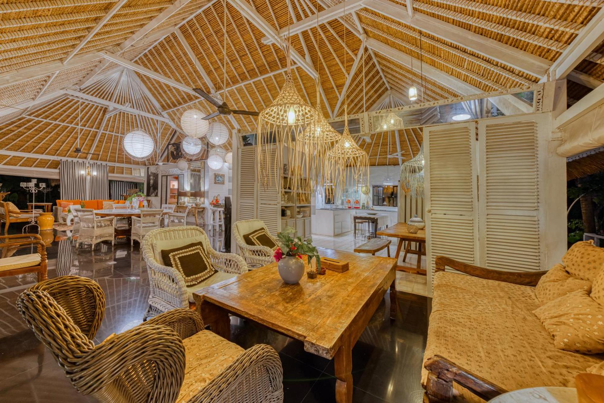 Villa Kalis, 10 Bedroom Family And Group Villa Seminyak Esterno foto