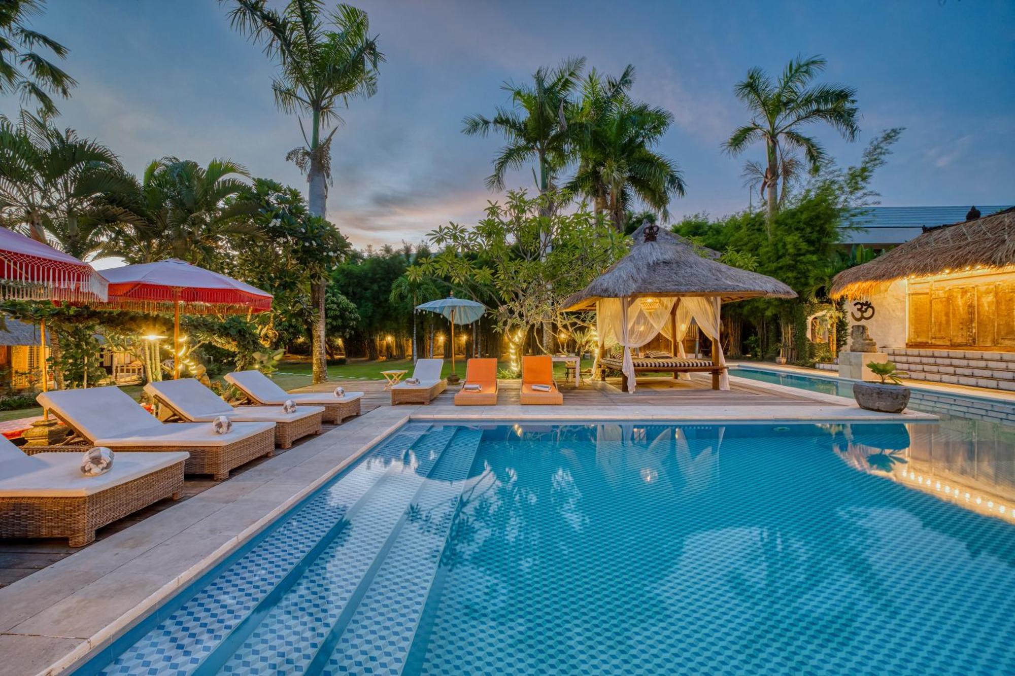 Villa Kalis, 10 Bedroom Family And Group Villa Seminyak Esterno foto