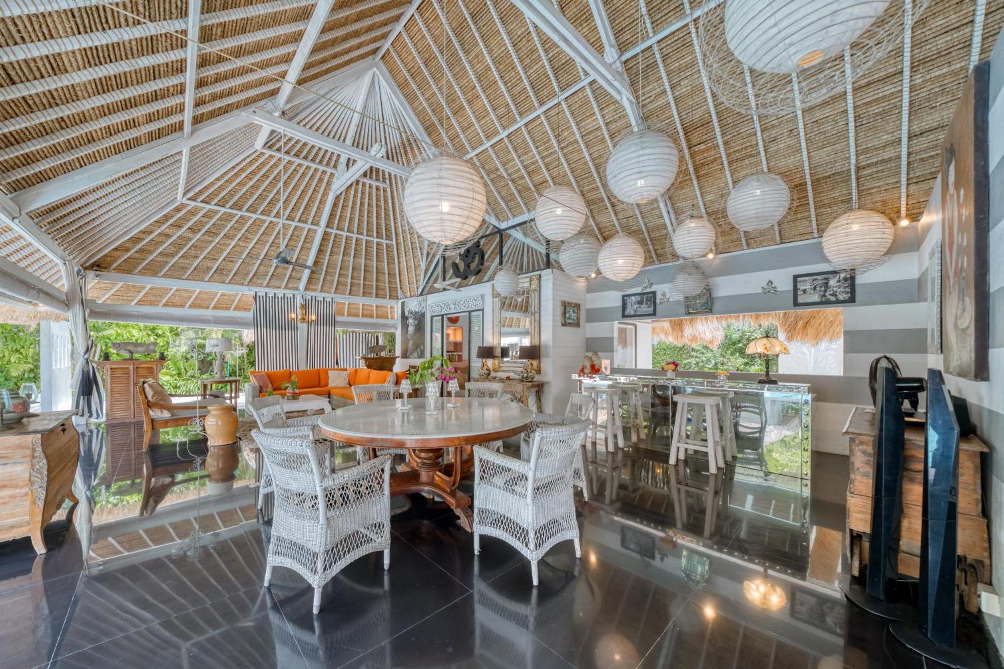Villa Kalis, 10 Bedroom Family And Group Villa Seminyak Esterno foto