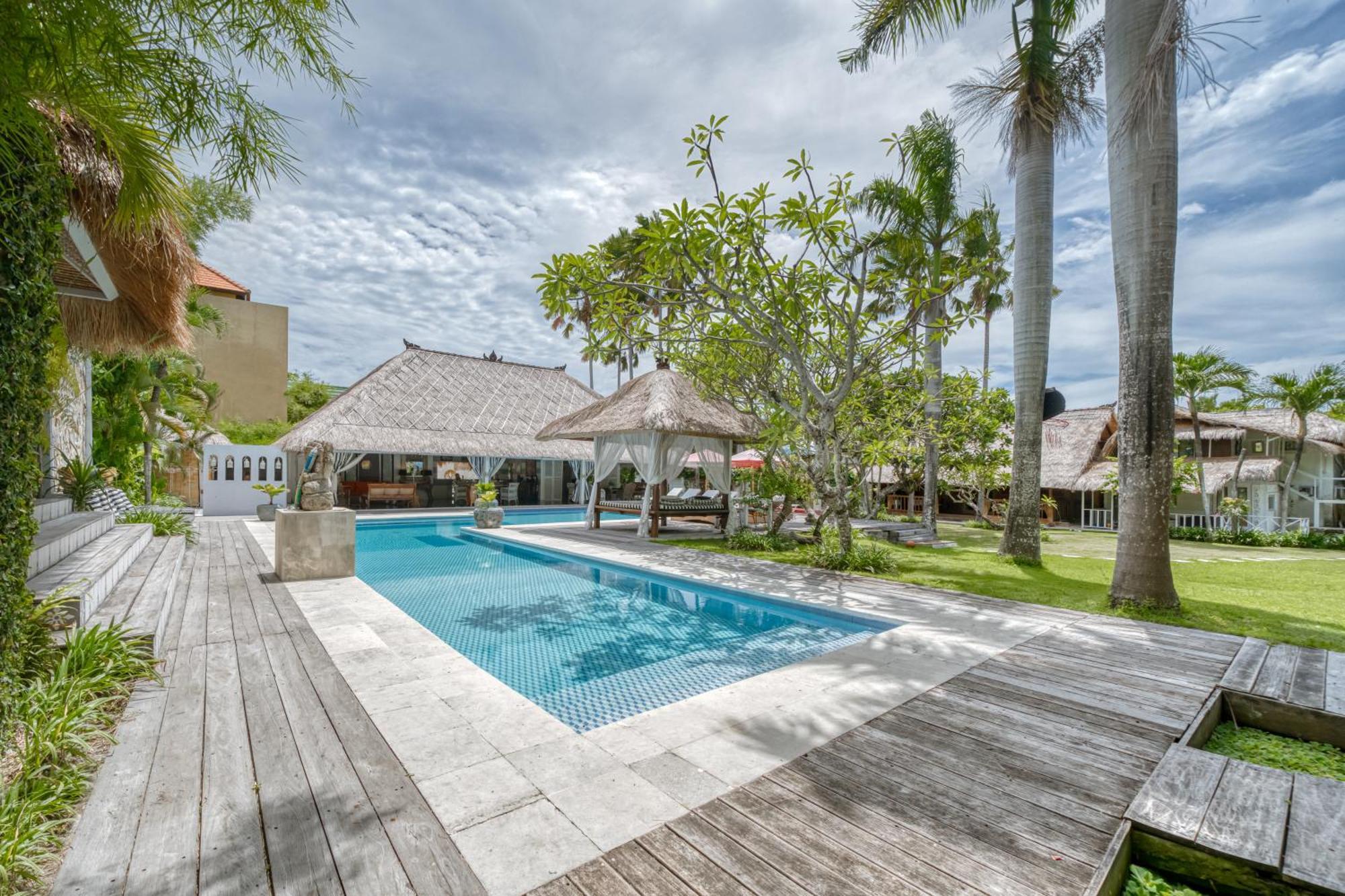 Villa Kalis, 10 Bedroom Family And Group Villa Seminyak Esterno foto