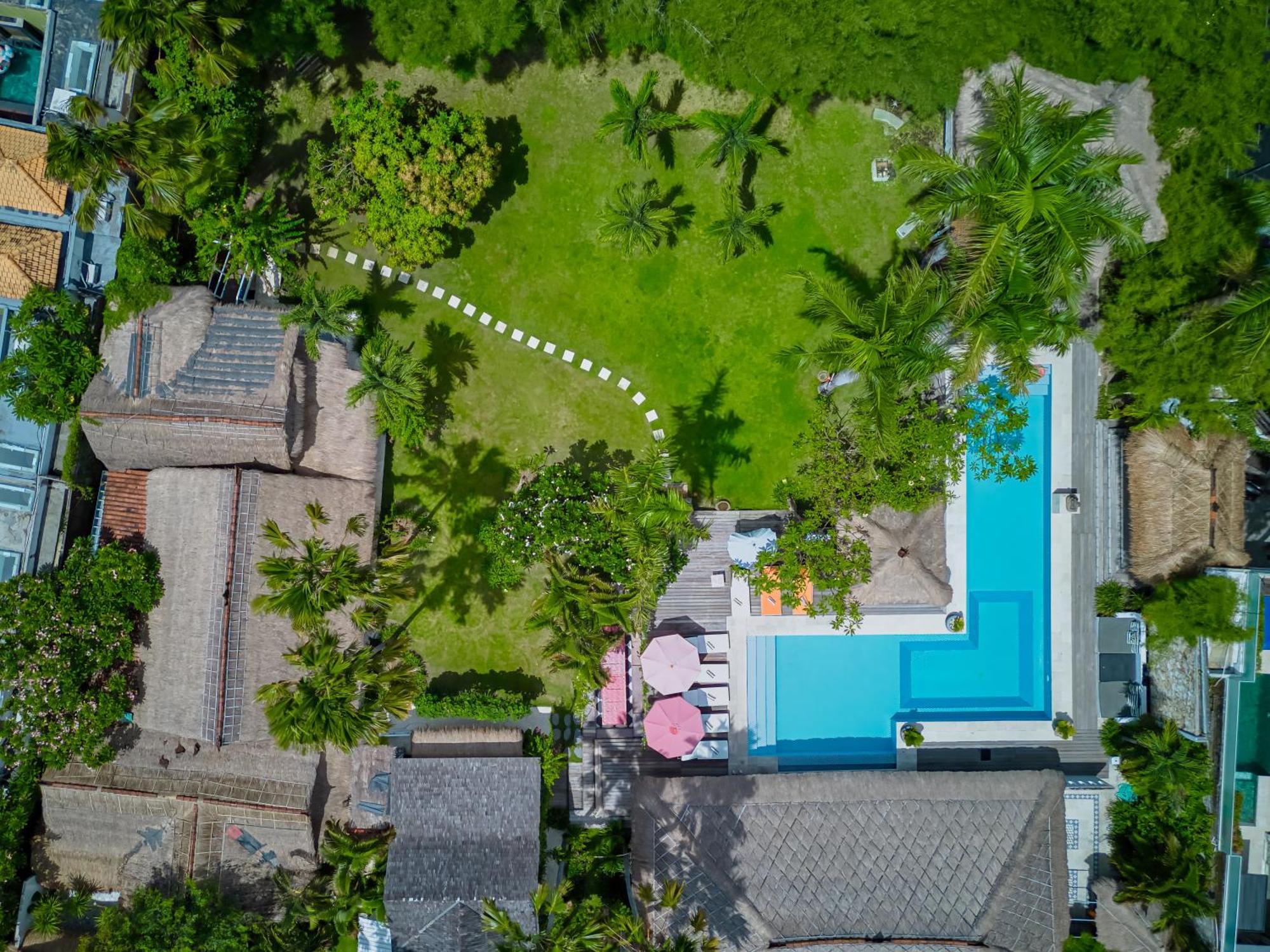 Villa Kalis, 10 Bedroom Family And Group Villa Seminyak Esterno foto