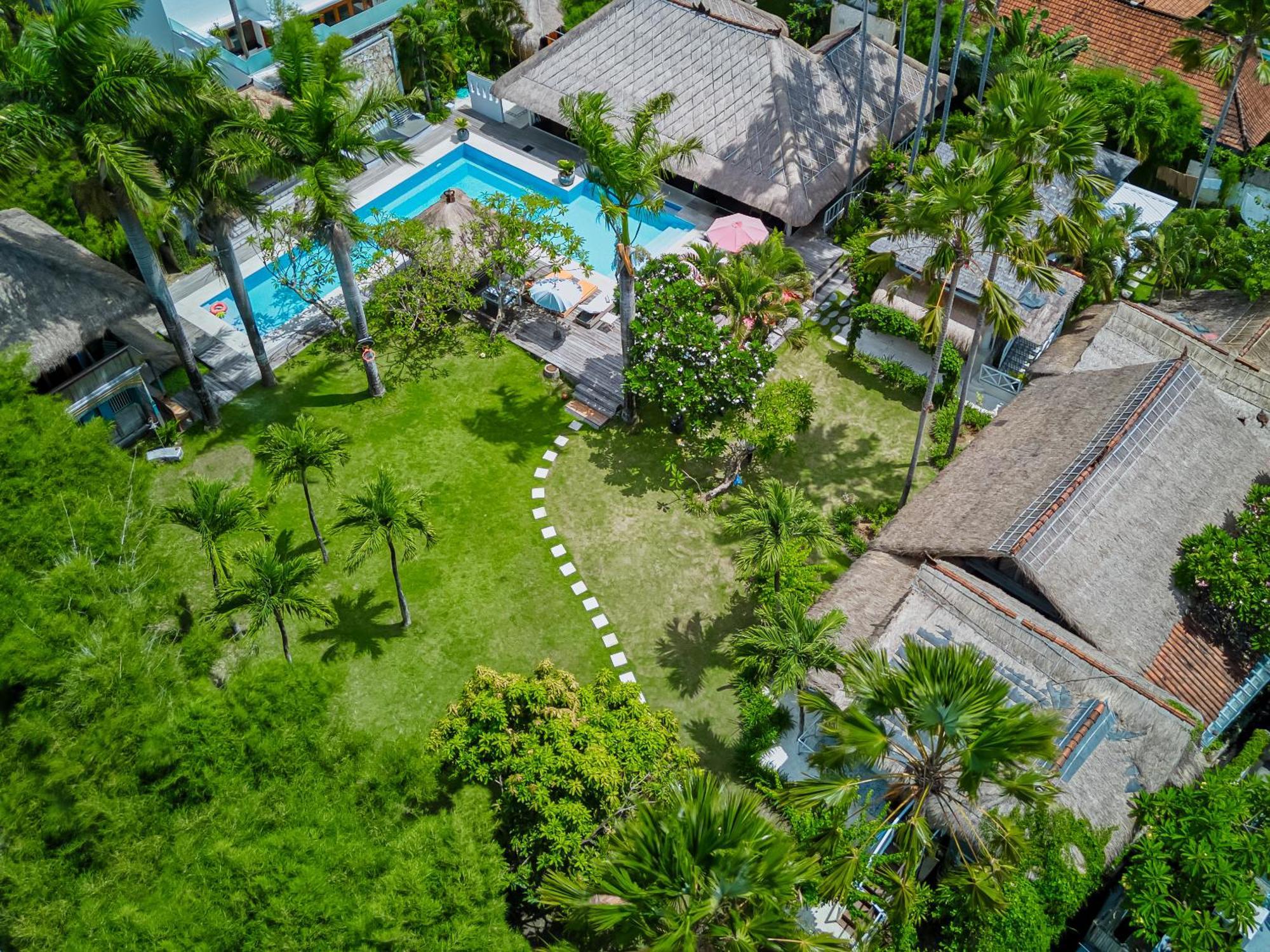 Villa Kalis, 10 Bedroom Family And Group Villa Seminyak Esterno foto